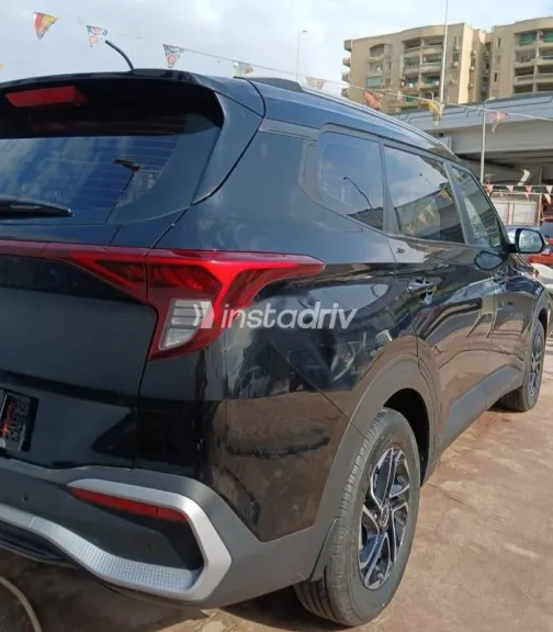 Kia Carens 2024 Black Used for Sale - 6