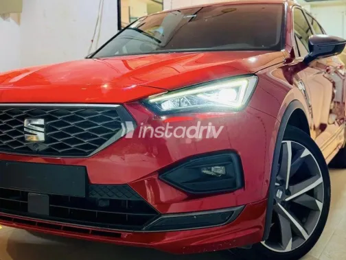 سيات تاراكو 2021 أحمر مستعملة للبيع - 1