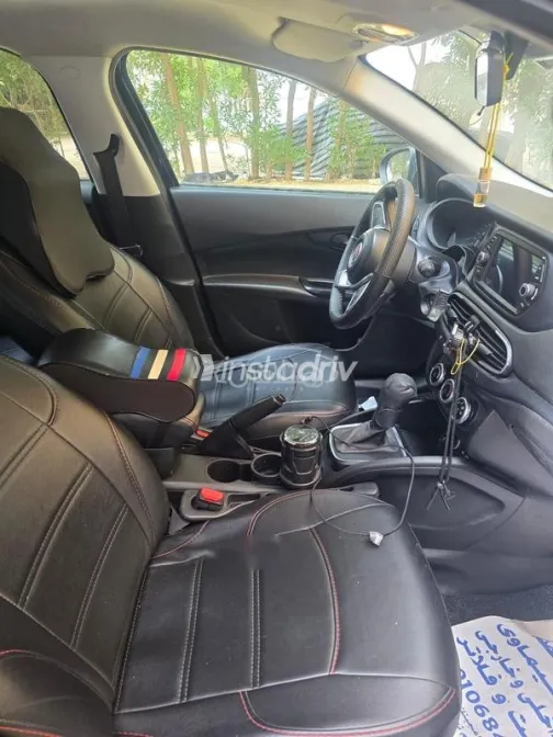 فيات تيبو 2022 أبيض مستعملة للبيع - 1