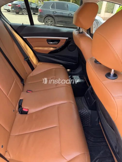 بي ام دبليو 318 2019 أبيض مستعملة للبيع - 1