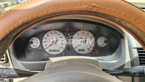 نيسان صنى 2007 ذهبي مستعملة للبيع - 1