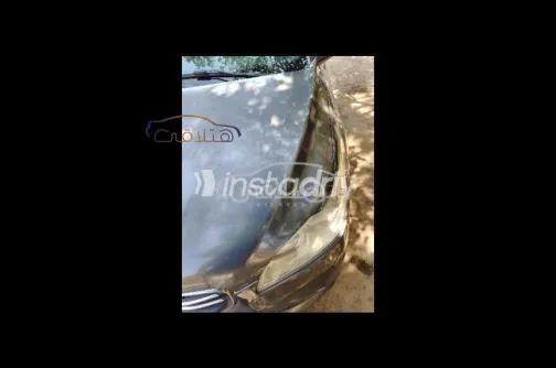 بيجو 301 2016 رمادي مستعملة للبيع - 9