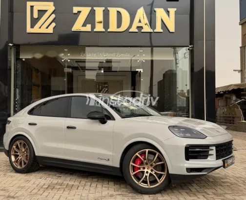 بورش كايين اس 2024 رمادي مستعملة للبيع - 1