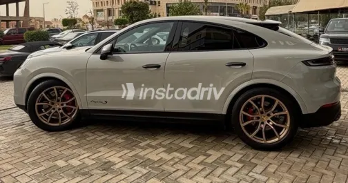 بورش كايين اس 2024 رمادي مستعملة للبيع - 5