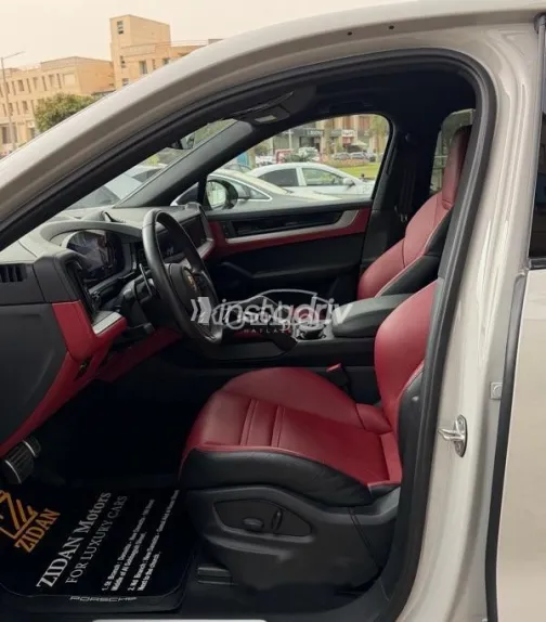 بورش كايين اس 2024 رمادي مستعملة للبيع - 8