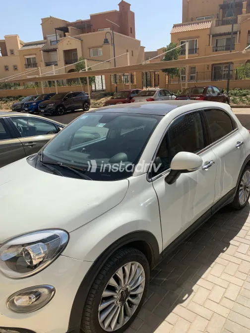 فيات 500 X 2017 أبيض مستعملة للبيع - 2
