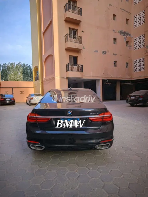 بي ام دبليو 740 2019 أبيض مستعملة للبيع - 2