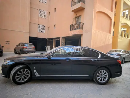 بي ام دبليو 740 2019 أبيض مستعملة للبيع - 3