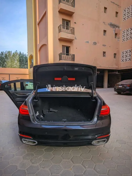 بي ام دبليو 740 2019 أبيض مستعملة للبيع - 9