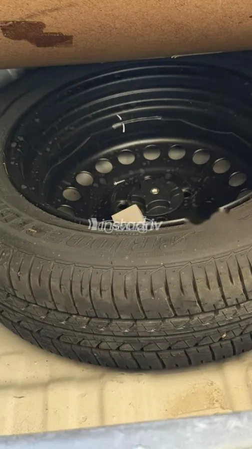 نيسان صنى 2016 ذهبي مستعملة للبيع - 4