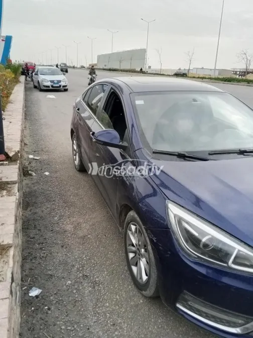 Chery Arrizo 5 2023 White Used for Sale - 4