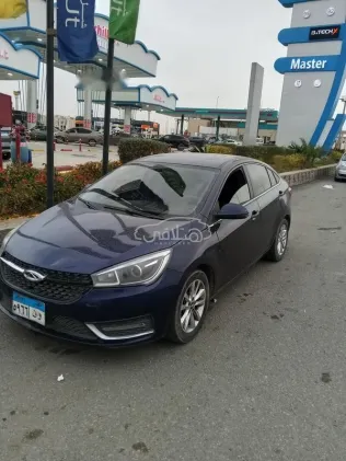 شيرى اريزو 5 2023 أبيض مستعملة للبيع