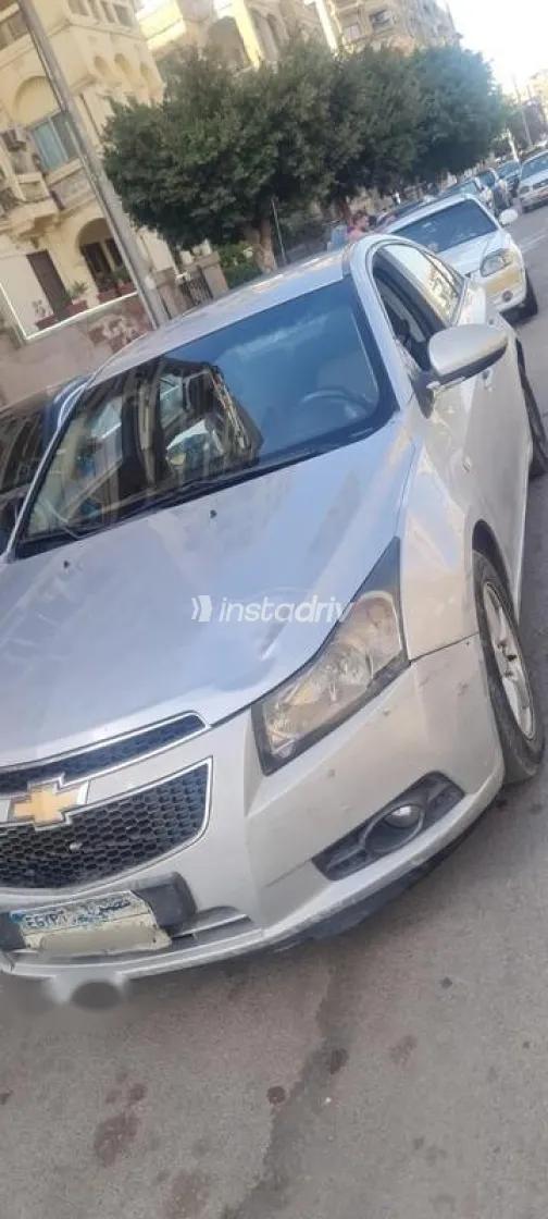 شيفروليه كروز 2011 فضي مستعملة للبيع - 5