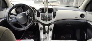 شيفروليه كروز 2011 فضي مستعملة للبيع