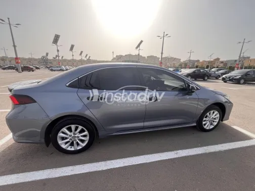 تويوتا كورولا 2026 أبيض مستعملة للبيع - 4