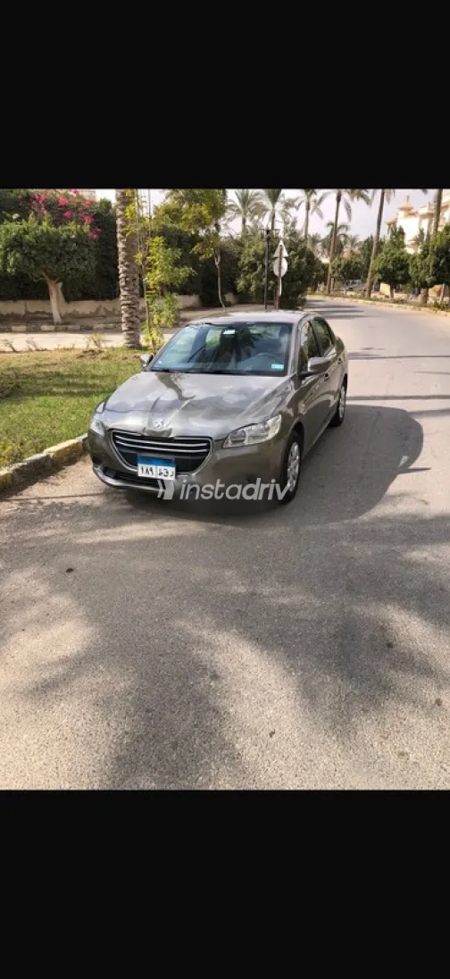 Peugeot 301 2015 Bronze Used for Sale - 1