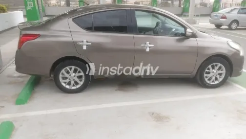 نيسان صنى 2020 برونزي مستعملة للبيع - 3