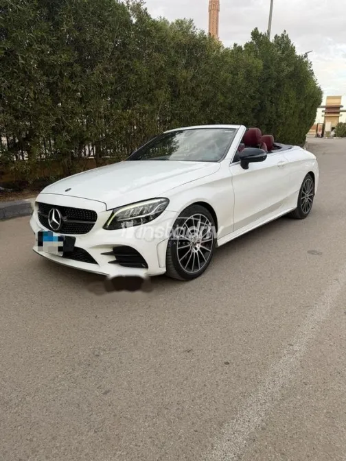 مرسيدس C 300 2020 أبيض مستعملة للبيع - 2