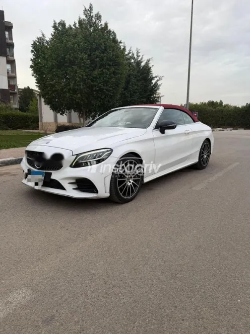 مرسيدس C 300 2020 أبيض مستعملة للبيع - 3