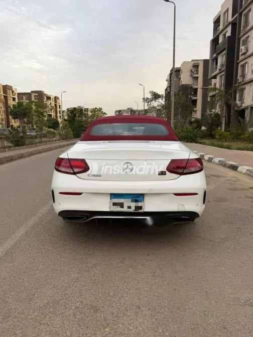 مرسيدس C 300 2020 أبيض مستعملة للبيع - 6