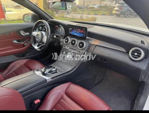 مرسيدس C 300 2020 أبيض مستعملة للبيع - 8