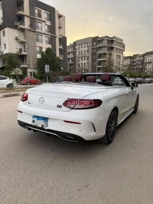 مرسيدس C 300 2020 أبيض مستعملة للبيع