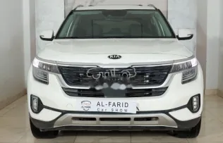 Kia Seltos 2021 White Used for Sale