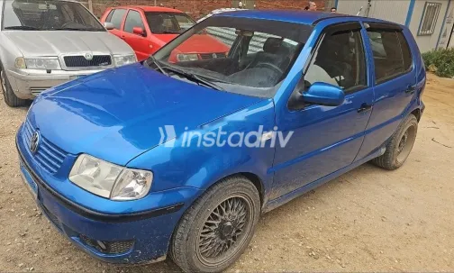 فولكس فاغن بولو 2001 أزرق مستعملة للبيع - 2