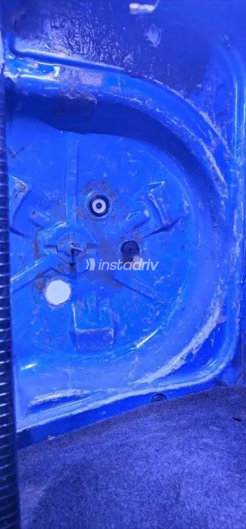 فولكس فاغن بولو 2001 أزرق مستعملة للبيع - 8