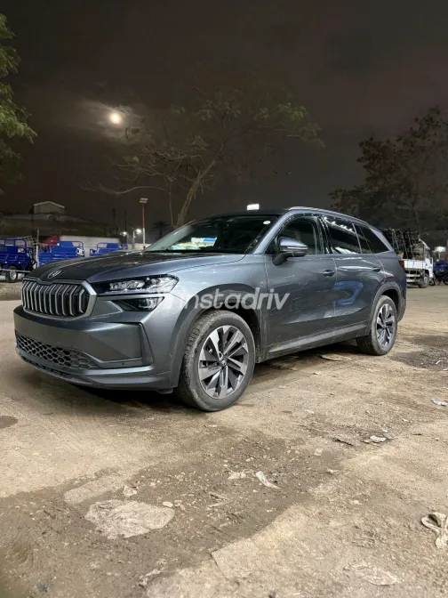 سكودا كودياك 2026 أبيض مستعملة للبيع - 4