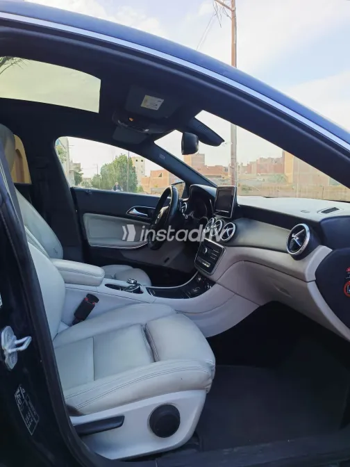 Mercedes CLA 180 2018 White Used for Sale - 2