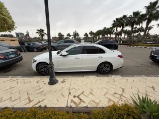 مرسيدس C 180 2022 أبيض مستعملة للبيع