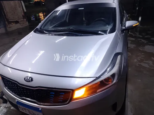 كيا كي 4 2018 أبيض مستعملة للبيع - 5