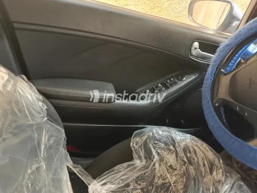 كيا كي 4 2018 أبيض مستعملة للبيع - 9