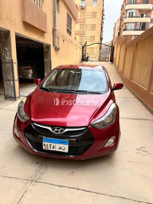 هيونداي إلنترا 2012 أبيض مستعملة للبيع - 4