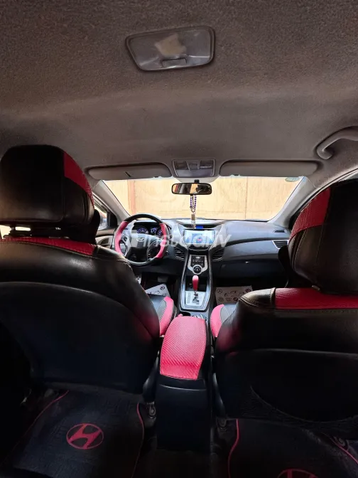 هيونداي إلنترا 2012 أبيض مستعملة للبيع - 5