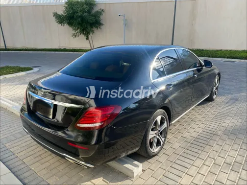 مرسيدس E 180 2019 أبيض مستعملة للبيع - 3