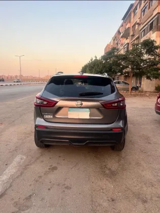 نيسان قشقاي 2021 أبيض مستعملة للبيع