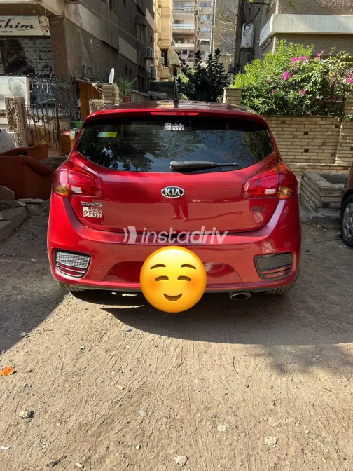 كيا سيد 2017 أبيض مستعملة للبيع - 1