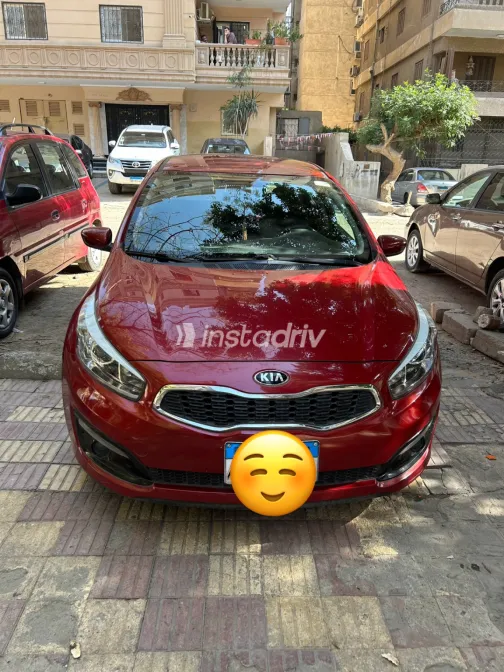 كيا سيد 2017 أبيض مستعملة للبيع - 4