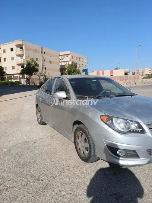 هيونداي إلنترا اتش دى 2021 أبيض مستعملة للبيع - 2