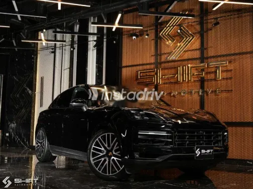 بورش كايين اس 2024 أسود مستعملة للبيع - 1