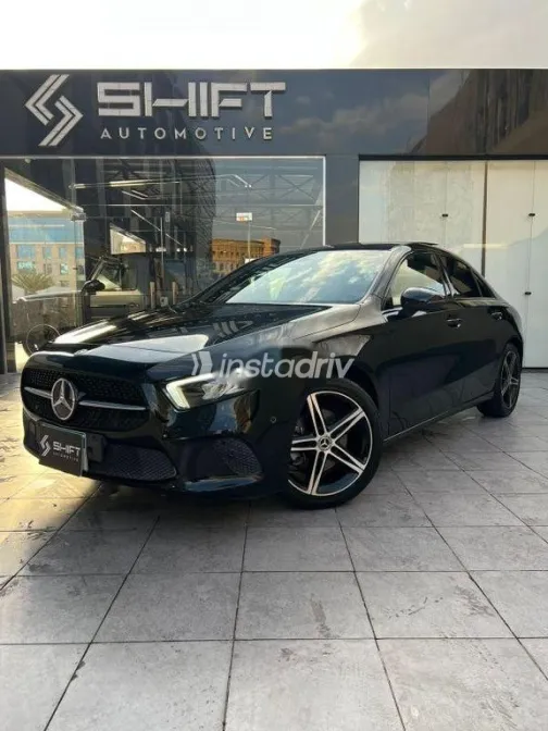مرسيدس A 200 2022 أسود مستعملة للبيع - 2