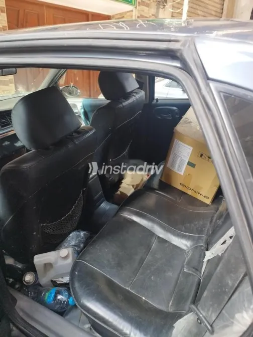 اوبل فيكترا 2001 أبيض مستعملة للبيع - 2