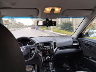 سانج يونج تيفولى XLV 2017 أبيض مستعملة للبيع