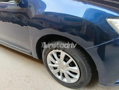 رينو لوجان 2021 أزرق مستعملة للبيع - 6