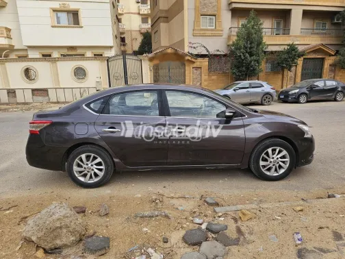 نيسان سنترا 2018 أبيض مستعملة للبيع - 5