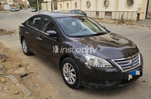 نيسان سنترا 2018 أبيض مستعملة للبيع - 6