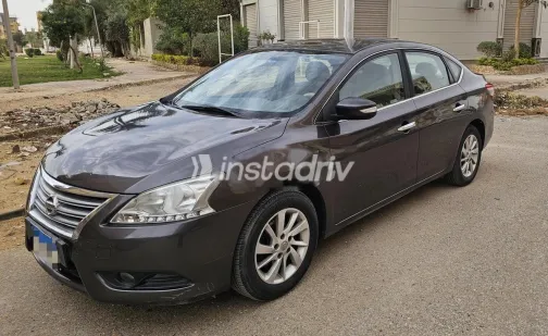 نيسان سنترا 2018 أبيض مستعملة للبيع - 7