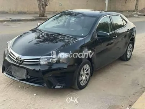 تويوتا كورولا 2014 أسود مستعملة للبيع - 1